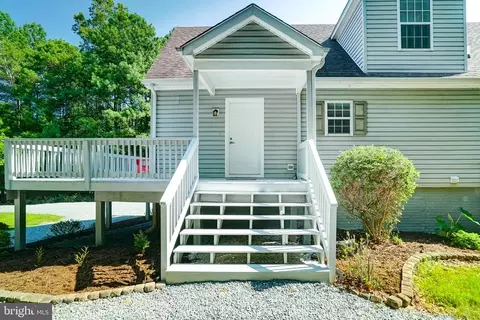 444 Point Dr, Bumpass, VA 23024 photo 13
