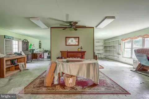 602 E 1st St E, Mineral, VA 23117 photo 38