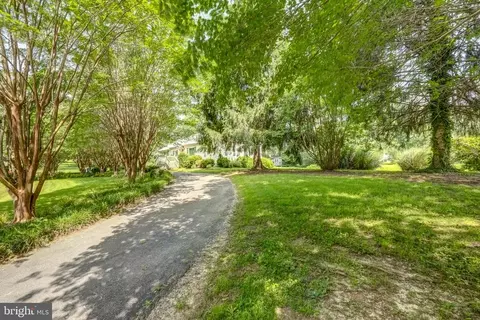 602 E 1st St E, Mineral, VA 23117 photo 4