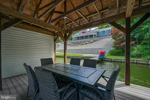 1069 Mitchell Point Rd, Mineral, VA 23117 photo 9