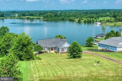 202 Estes Ln, Mineral, VA 23117