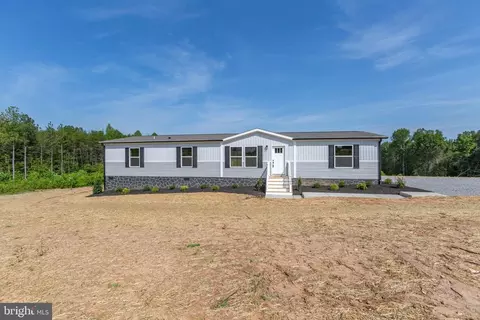 7185 Shannon Hill Rd, Louisa, VA 23093