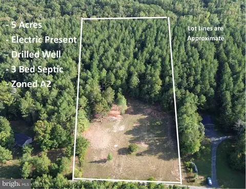 943 White Walnut Rd, Louisa, VA 23093