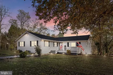 217 Ellisville Dr, Louisa, VA 23093