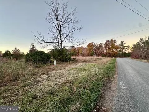 4805 Indian Creek Rd, Mineral, VA 23117