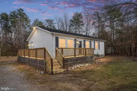 2174 Copper Line Rd, Bumpass, VA 23024 photo 2