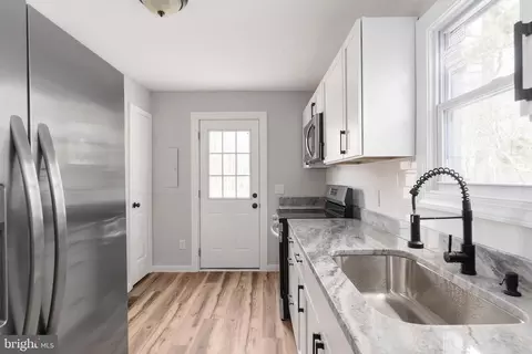 2174 Copper Line Rd, Bumpass, VA 23024 photo 7
