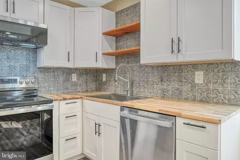 259 Redbud Dr, Louisa, VA 23093