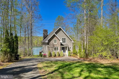 845 Elnor Rd, Bumpass, VA 23024 photo 2