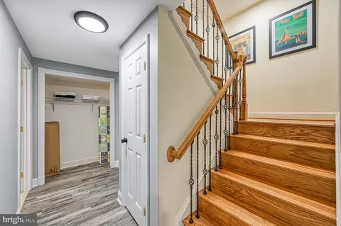 Entry Way - 845 Elnor Rd, Bumpass, VA 23024 photo 1 of 3