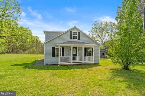 18634 Louisa Rd, Louisa, VA 23093