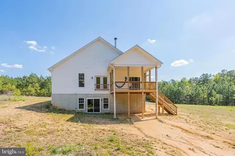 Exterior - 199 Gibson St, Bumpass, VA 23024 photo 7 of 9