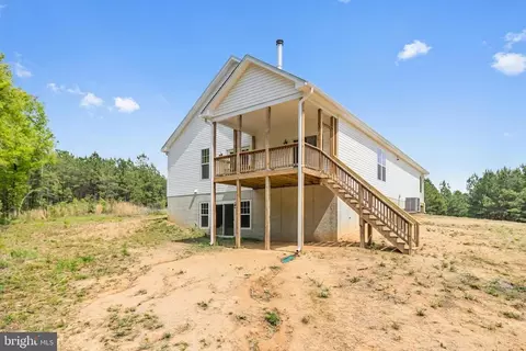 Exterior - 199 Gibson St, Bumpass, VA 23024 photo 6 of 9