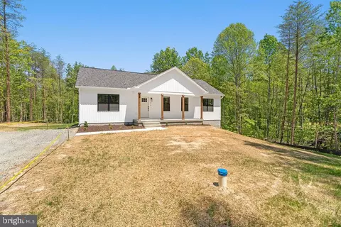 675 Vawter Corner Rd, Louisa, VA 23093