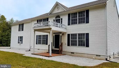 524 Blueberry Ln, Louisa, VA 23093