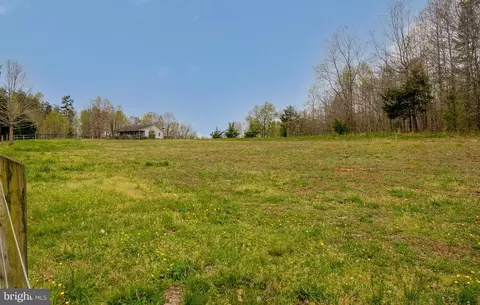 211 Moonlight Dr, Culpeper, VA 22701 photo 4