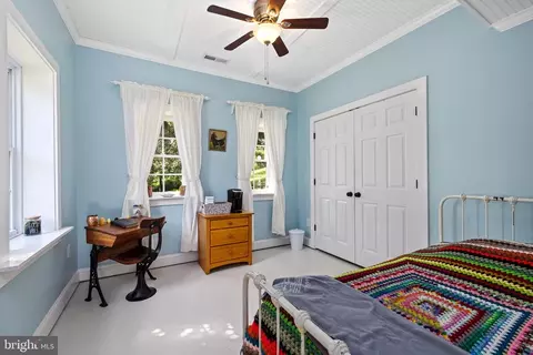 2487 Orange Rd, Pratts, VA 22731 photo 11