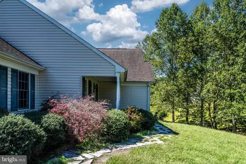 151 Surrey Ct, Madison, VA 22727 photo 6