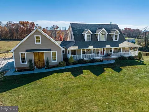 45 Wrights Ln, Radiant, VA 22732