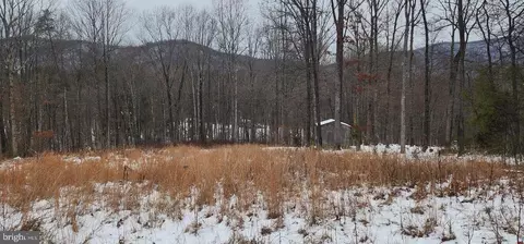 465 E Laurel Dr E, Madison, VA 22727