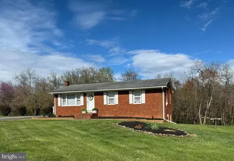 61 Bright Acres Ct, Brightwood, VA 22715