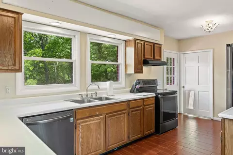 846 George James Loop, Radiant, VA 22732 photo 13
