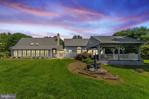858 Ashlawn Dr, Madison, VA 22727