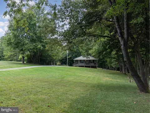 250 Willis Ford Ln, Rochelle, VA 22738