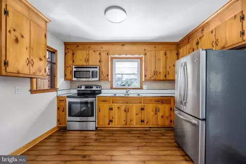 2038 Orange Rd, Pratts, VA 22731 photo 12