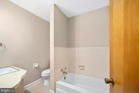2038 Orange Rd, Pratts, VA 22731 photo 25