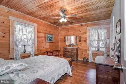 699 George James Loop, Radiant, VA 22732 photo 17