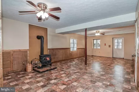 699 George James Loop, Radiant, VA 22732 photo 28
