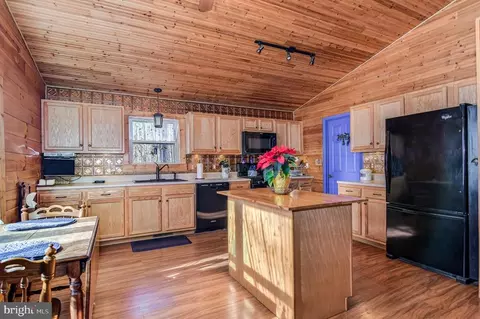 699 George James Loop, Radiant, VA 22732 photo 13