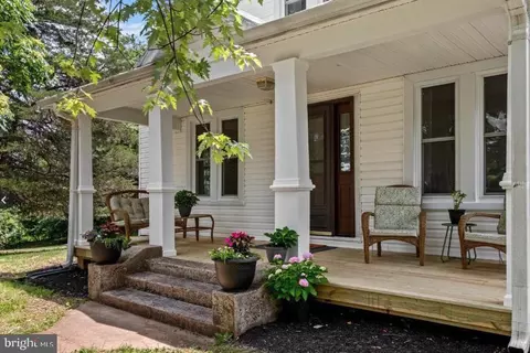 38 Coop Rd, Brightwood, VA 22715
