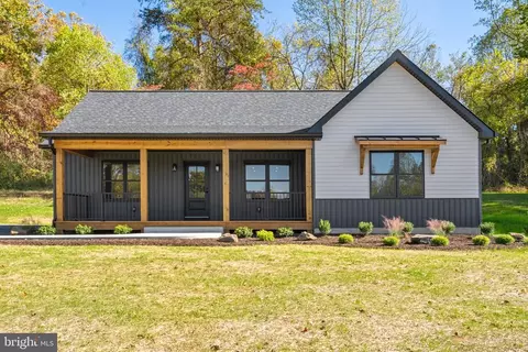 1789 Thoroughfare Rd, Brightwood, VA 22715