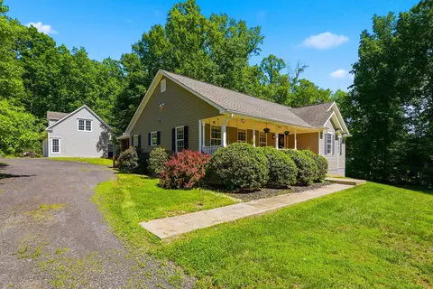 1522 Meander Run Rd, Locust Dale, VA 22948