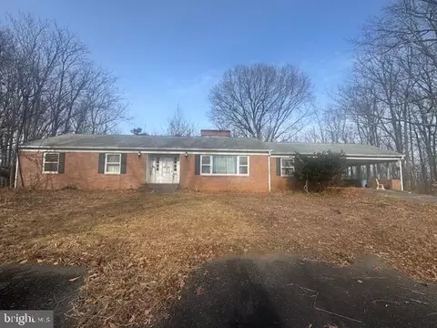 732 Courthouse Mtn, Madison, VA 22727