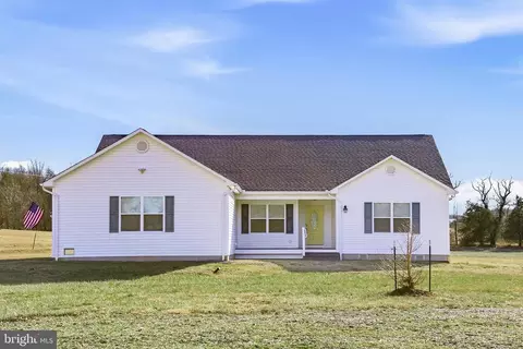 5810 W Hoover Rd W, Reva, VA 22735