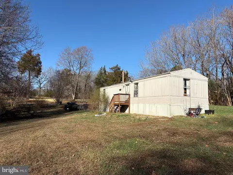 1041 George James Loop, Radiant, VA 22732