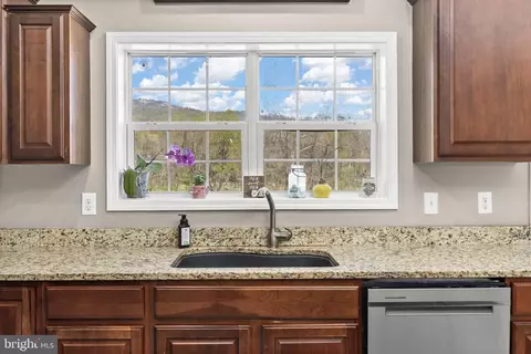 Kitchen - 3063 Etlan Rd, Etlan, VA 22719 photo 4 of 4