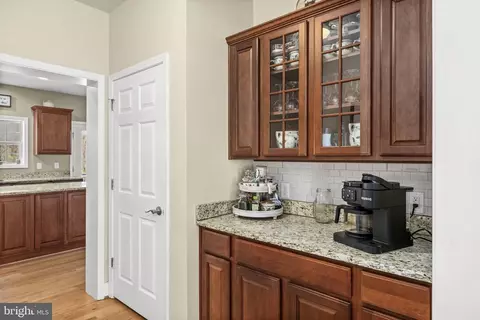 Entry Way - 3063 Etlan Rd, Etlan, VA 22719 photo 4 of 6