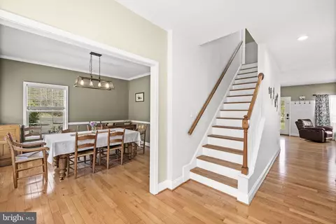 Entry Way - 3063 Etlan Rd, Etlan, VA 22719 photo 2 of 6