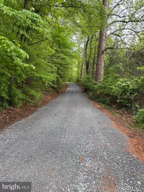 Orange Rd., Aroda, VA 22709