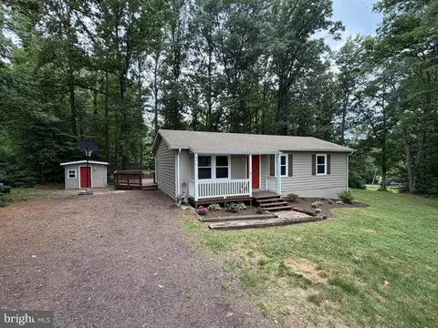 1821 James City, Reva, VA 22735