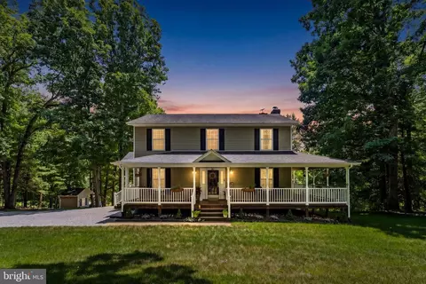 1515 Desert Rd, Reva, VA 22735