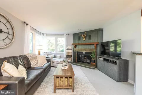 2111 Fairway Woods, Roseland, VA 22967