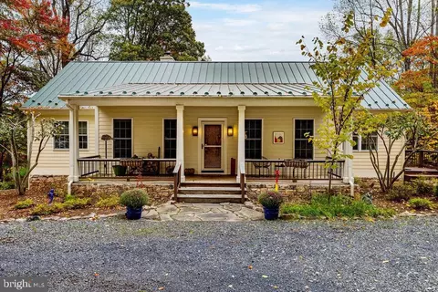 114 Tree House Pl, Nellysford, VA 22958