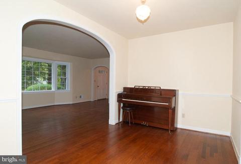 350 E Main St, Orange, VA 22960 photo 6