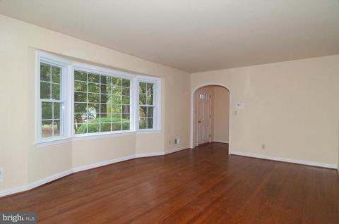 350 E Main St, Orange, VA 22960 photo 4