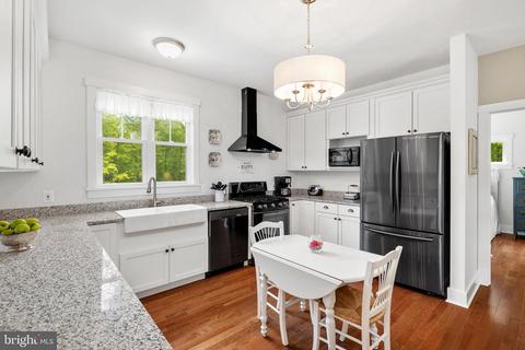 10231 Grasty Gold Mine Rd, Rhoadesville, VA 22542 photo 9